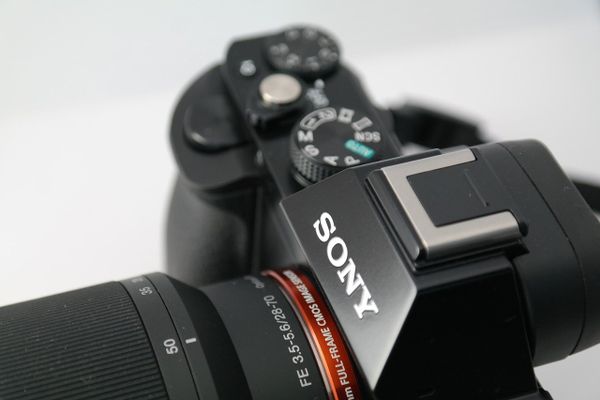 Sony A7 III – body czy z obiektywem?