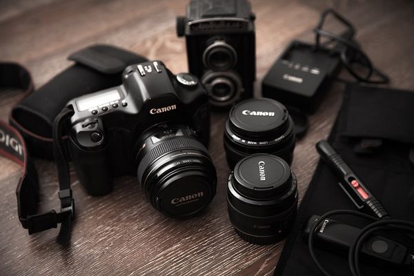 Porównanie sprzętu fotograficznego - od czego zależy jakość zdjęć?